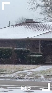 Flurries are accumulating and power is out in parts of North Texas ❄️ Here are the latest outage numbers: https://www.wfaa.com/article/weather/oncor-customers-power-outages-dallas-fort-worth-north-texas/287-3fd7fc87-e146-4145-8541-87e233d83336 | WFAA
