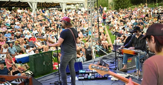 Dry, spring‑like winter has Colorado plants weeks ahead of schedule