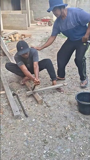 easy trick to remove rusty nails...