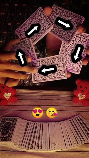 Advanced cardistry move. CHROME. #cards #playingcardart #cardtricks