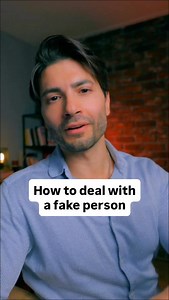 How to deal with a fake person. #fakepeople #fakefriends #toxicpeople #toxicrelationships #spotfake #redflags #trustissues #socialdynamics #humanbehavior #psychologytips #relationshipadvice #selfgrowth #lifetips #charismatips #mindsettips | Ziad Roumy