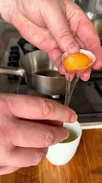 How to make Bagel Egg Royale