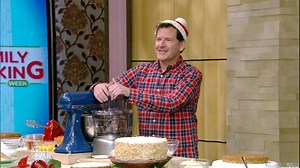 Our producer David Mullen made his famous carrot cake! For the recipe: https://bit.ly/DavesCarrotCake | Live with Kelly and Mark