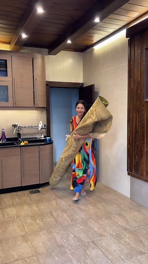 432K views · 15K reactions | The carpet cleaning kitchen is closed for the winter識❄️ #lebanon #beirut #cleaning #carpet #carpetcleaning #middleeast | Malika Irgasheva | Facebook