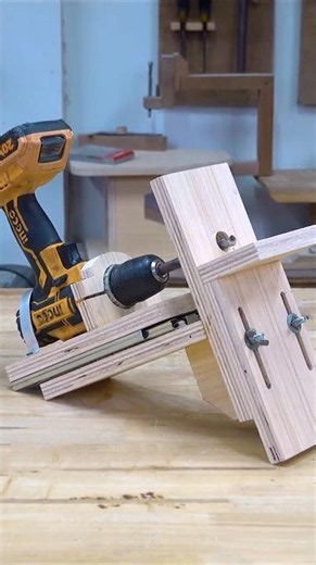 AWESOME Woodworking Tips and Tricks to Make Your Projects Easier! #tooltips #wood