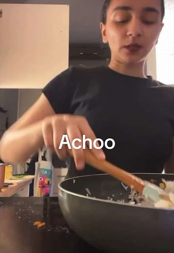 @safa #girlsneeze #achoo #fyp #blessyou ##pepperallergy🌶️ | safa akhtar sneeze