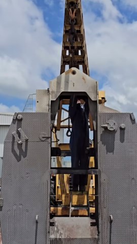 Dustless blasting reveals a clean surface