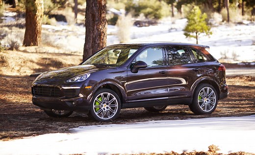 2018 Porsche Cayenne S Hybrid Review, Pricing, and Specs