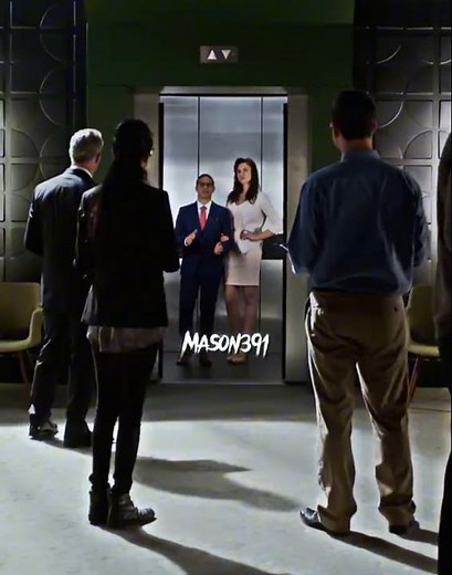 Barry Meets Cisco in Flashpoint #Arrowverse #grantgustin #Theflash #dccomics