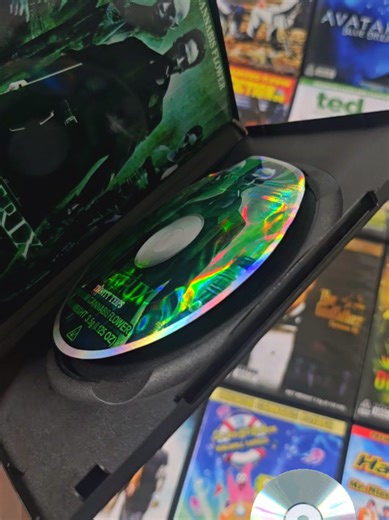 Looks like a DVD movie case… but inside there’s a matching premium foil storage organizer. 🎬 Perfect for collectors, packaging lovers, and anyone who wants something different. Tap to shop before these sell out. #tiktokshopfinds #mylarbags #packagingdesign #dvd #dvdcase