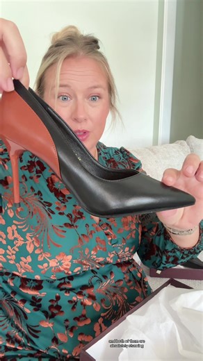 Women's Fashionable Colorblock heels. #fallfashion #colorblockheels #highheels #pumps #tiktokshopcreatorpicks