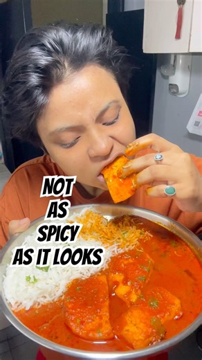 Red gravy wali paneer…dikhta fierce lekin taste gentle #paneerrecipe #foodie #shorts