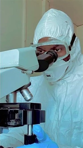 🚨 BEWARE: HIV blood 🩸 under microscope…. #HIV #aids #virus #medical #science