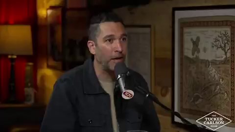 🇺🇸 Tucker Carlson: "When Epstein's urologist, who's just prescribed him erectile dysfunction drugs, says 'Take the pills and then meet me for pizza and grape soda...'Maybe there's nothing to do with sex.But the fact that nobody cares to find out or even interview the urologist to spring and say, 'Hey, what is this?'"No one cared enough to ask the obvious questions, yet mainstream media call you a conspiracist for making them.Source: @TCNetwork