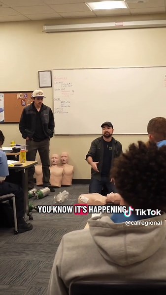 What NOT to do with the AED⚡️ Shoutout to our EMT instructor, Ryan, for always keeping it real and relevant in class! #calregional #EMT #healthcaretraining
