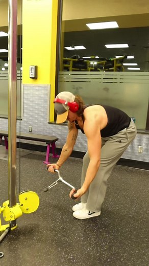 Effective Low Cable Row Technique at Planet Fitness