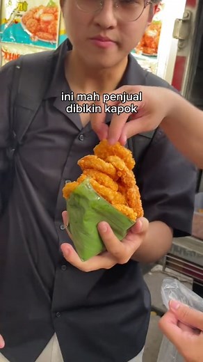 Murah banget gaeees 🔥 Amazing video by : fajarmriz ____________________________________ INFO KULINER TRENDING LAINNYA, CEK @Kulinertrending.id ----------------------------------------------------------- #kulinertrending #ayamgoreng #nuggets | kulinertrending.id