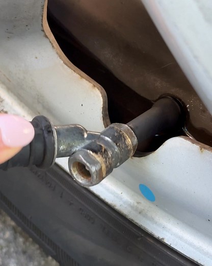 There’s nothing more satisfying than a clean car 😌 Luckily you can DIY (Detail it Yourself) at Mobil. | Mobil New Zealand