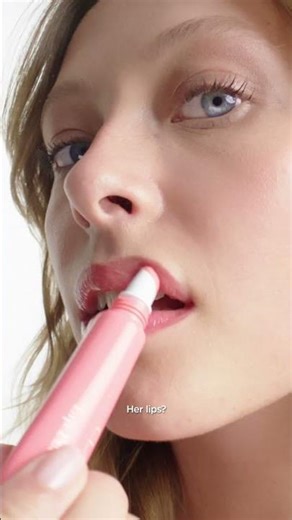 7x Boosted Shine and Peptides in One Gloss? Clarins Lip Perfector Explained| Clarins