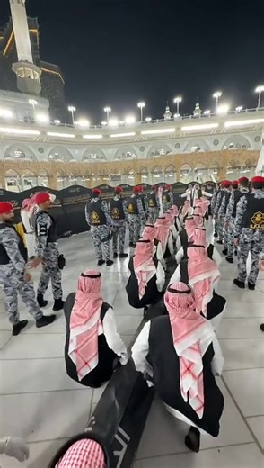 كسوة الكعبة المشرفة 2026: لبس ثوب الكعبة في مكة