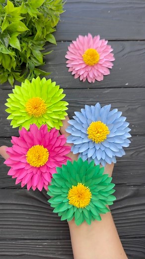 110K views · 1K reactions | Learn How to Make Gorgeous Paper Flowers Easily - Step-by-Step Tutorial #paper #papercrafts #paperflowers #wallpaper #walldecor #flowermaking #craft #tutorial #diy #manualidades #квітизпаперу #цветыизбумаги #оригами #origami #reels #foryou #usa | Origami Studio | Facebook