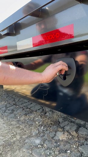 Haul the heaviest loads a one ton truck can handle with the MAXX-D LHX Flatbed! #maxxd#bankmaxxdilers #trailersfortheworkingman #GloryToGod #workhardstayhumble #bluecollar #hardworkpaysoff #bluecollarhauler #dreambigworkhard