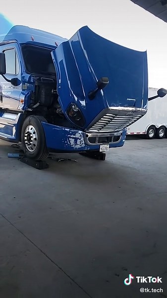 Freightliner Cascadia Clutch Brake Replacement