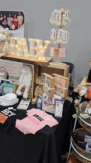 Second event of the day! Hanging out at the Storyside Church Harvest Party with Kings Dynasty Custom Apparel & More 🤍 Here til 8pm! Stop by for some fall family fun 🍂 | Apple of My Eye Imaging Studio