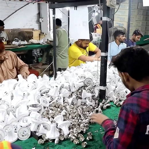 How to Manufacturing LED Light Bulb in Factory Process _Amazing Factory MassProduction