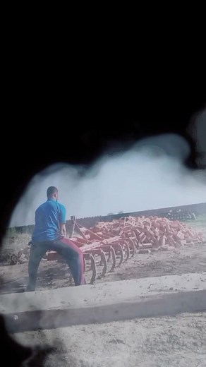 Mastering Agricultural Machinery: Plow Techniques