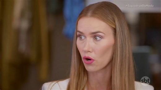 Os apresentadores não gostaram nadinha do desemprenho da Thais na primeira compra sozinha e tiveram que intervir | Esquadrão da Moda