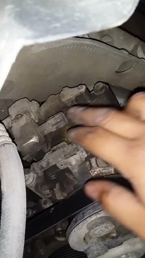 2005 Lincoln ls a/c low pressure port