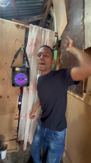 Jey La Calentira Bailando El Tema Pásame Ese Bloom De El Depia RD