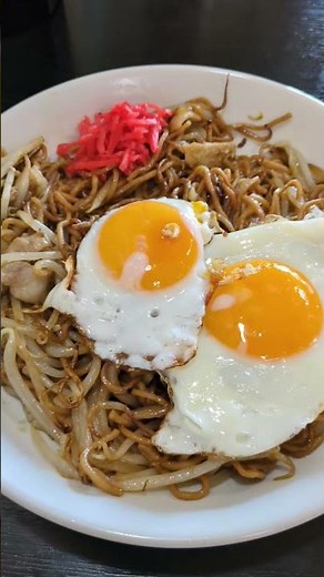 安定の石巻焼きそばs、両目、小ライス、スープ付き。1260円、石巻三浦屋さん。 #ランチ #石巻 #食堂