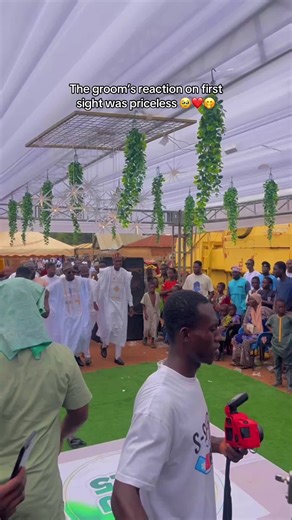 Groom's Priceless Reaction Seeing Bride First Time