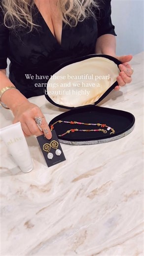 Discover the pieces we’re loving right now! Visit St Barts James St and take a little escape home with you 🐚 | St Barts