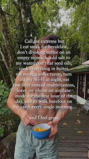 Call me extreme 👇 But feeling calm, energized, and pain-free matters more to me than fitting in. Here’s what I do that “normal” advice tells you not to: 1️⃣ Steak for breakfast 🧠 Protein and saturated fat stabilize morning blood sugar and cortisol. ⚠️ Starting the day with carbs or caffeine spikes stress hormones and causes crashes. 🍽️ Eat 30-40g of protein within an hour of waking. 2️⃣ No coffee on an empty stomach ⚡ Caffeine without fuel triggers adrenaline, not real energy. ⚠️ That wired f