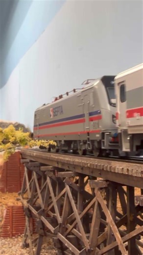 Septa Commuter Train #train #hoscale #modelrailroad #modeltrain #railroad #septa
