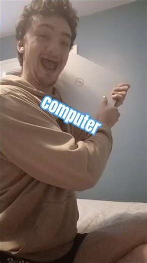 eating computer 🖥 q