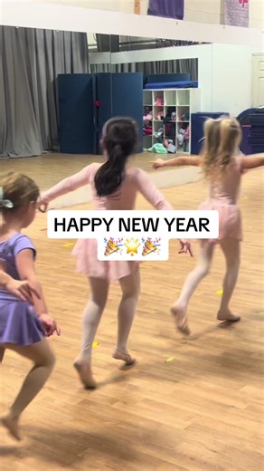 waving goodbye to 2025 and hello to 2026 🎉💙 • • #2025 #2026 #newyear #nye #newyearsday #newyears #dance #dancers #dancer #dancing #newyearsresolution #dancestudio #studio #memories #jazz #tap #hiphop #ballet #danceclass #theater #maximumperformance #maximumperformancedance