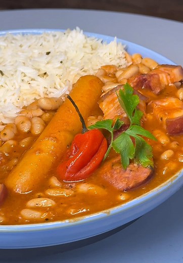 Cassoulet Maison: Une Dinguerie Gourmande