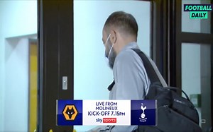 Video: Wolves manager Nuno Espirito Santo locked out of stadium before big Spurs clash