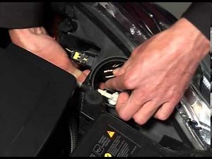 NUOVA CLIO : Sostituzione delle luci anteriori