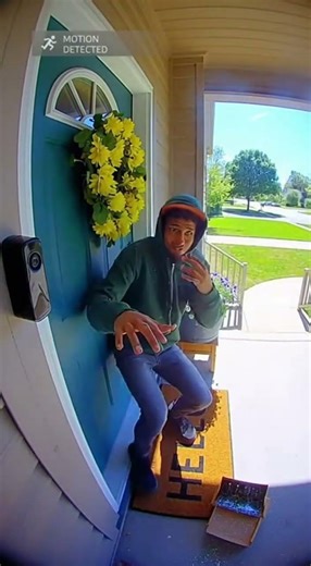 Porch Pirate Pranks: Glitter Bomb Surprise Caught on Camera