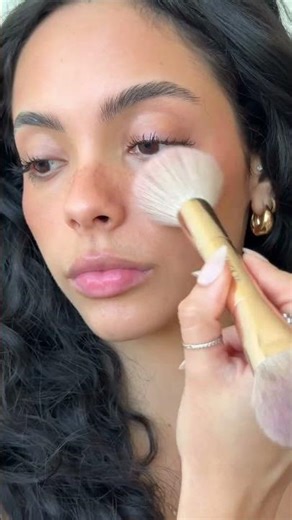 this blush is a WIN for the olive skin tone baddies!💕 Ta Beauty blush in the shade ‘she goes to the
