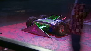 新款旋转杆能让 Valkyrie 占上风吗？| Lockjaw 大战 Valkyrie | BattleBots