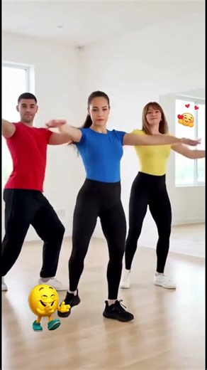 La Playa Challenge 🏝️🔥 | Summer Dance Vibes #challenge #dance #viralshorts #trending #shorts