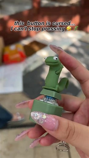 Addictive Lizard Keychain That You'll Love