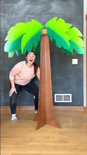 DIY Tropical Party Décor with Spray Paint 🌈