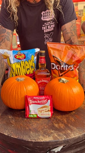 7.2K views · 162 reactions | #weber #jackdaniels #bbq #heinz #yodersmokers #castelldefels #foodporn #foodporn #smokerbbq #halloweeen #halloweenfood #tranchettes #jumpers #doritos | Pony Burgers | Facebook